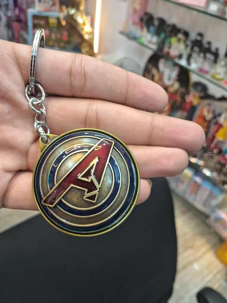 Revealing Keychain captain america shield