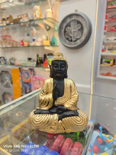 Small Sitting Budha