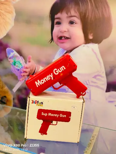 Money Gun with Fake  $ US notes